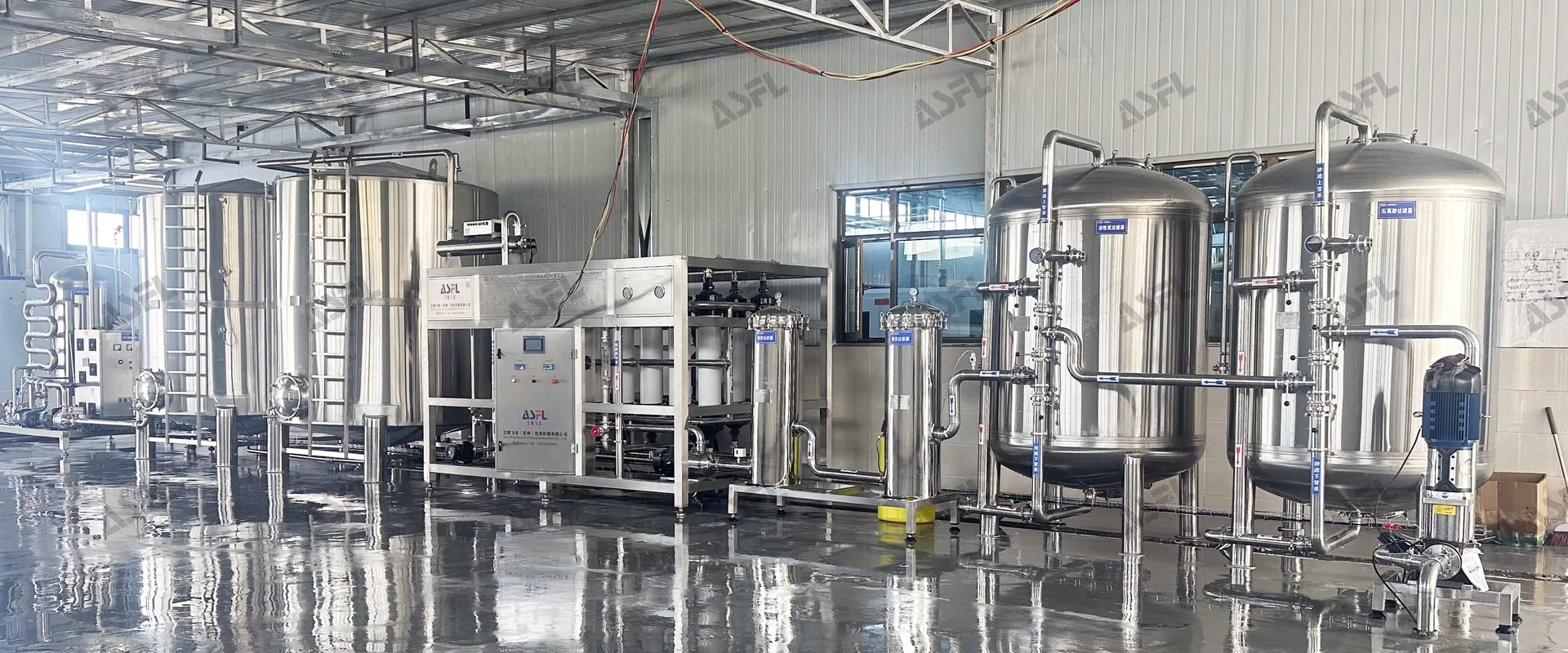 Sistema de tratamiento de agua por ósmosis inversa