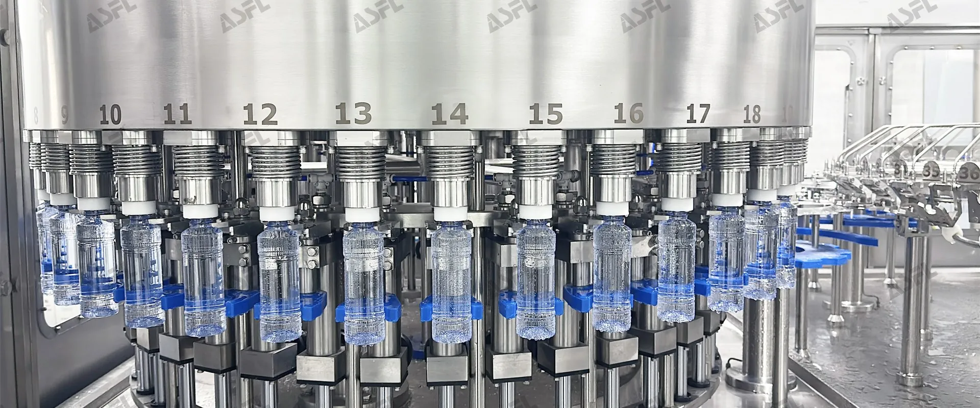Llenadora automática de botellas